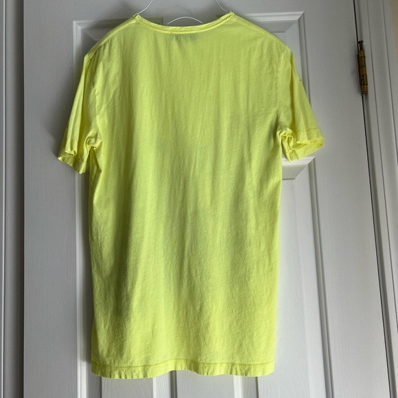 Burberry Graphic Tee - Picture 5 of 6